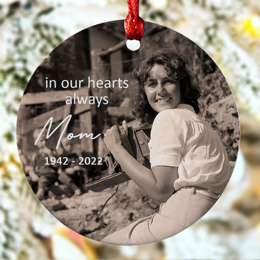 In Memory of Mom Ornaments