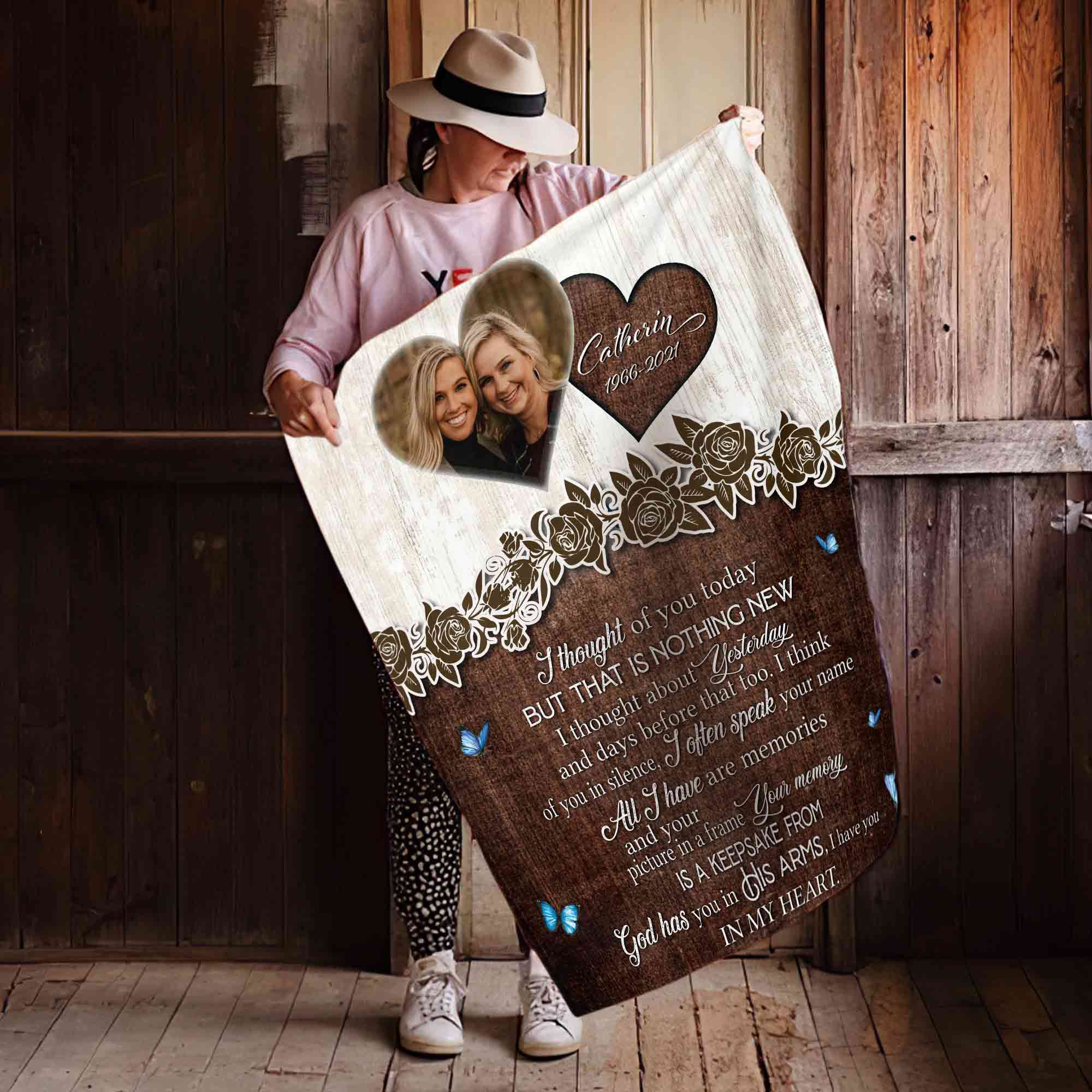 Personalized Memorial Butterfly Blankets For Loss Of Mother, Family Portrait In Memory Blanket